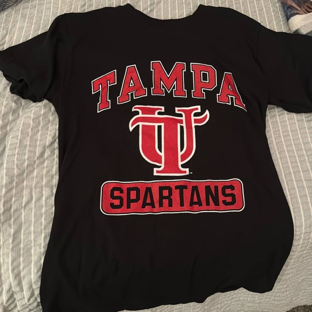 NWOT UNISEX CHAMPION UTAMPA TEE SHORT SLEEVE